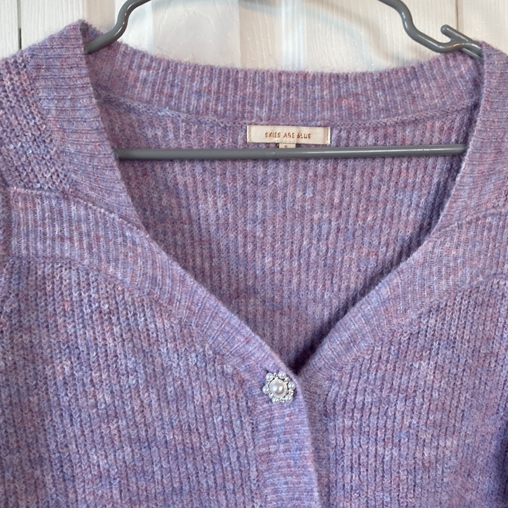 GORGEOUS cardigan with all the details! - Picture 5 of 5